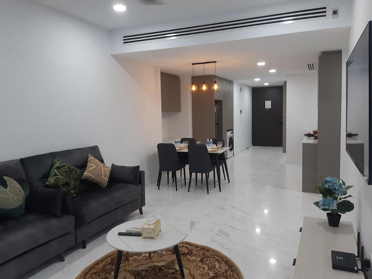 Astra @ Eaton Residences Kl Куала-Лумпур Екстер'єр фото