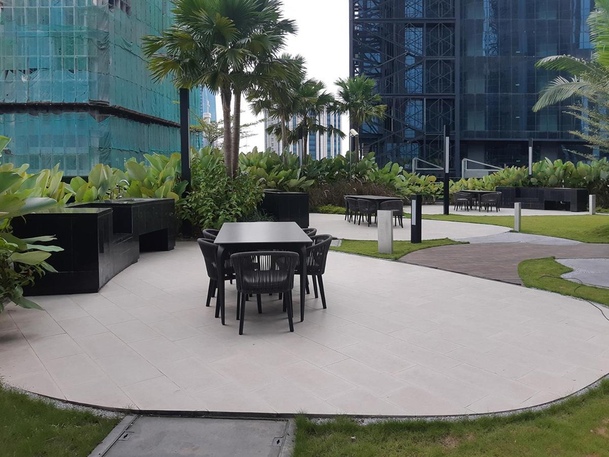 Astra @ Eaton Residences Kl Куала-Лумпур Екстер'єр фото