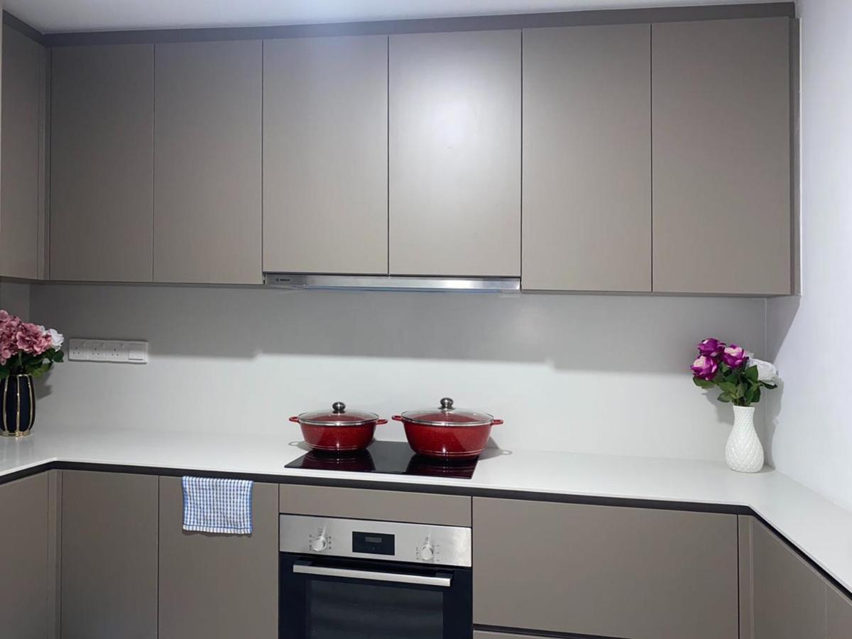 Astra @ Eaton Residences Kl Куала-Лумпур Екстер'єр фото
