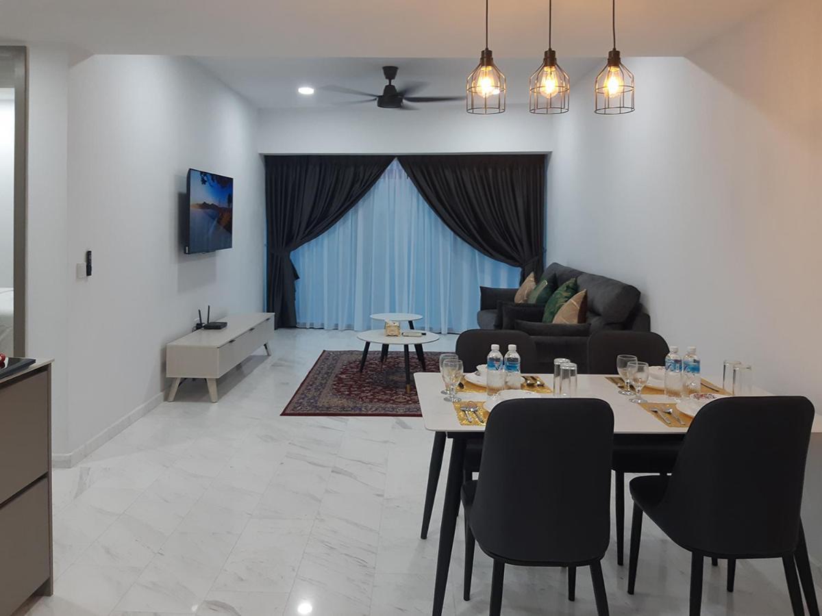 Astra @ Eaton Residences Kl Куала-Лумпур Екстер'єр фото