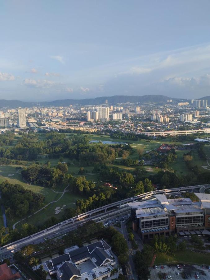 Astra @ Eaton Residences Kl Куала-Лумпур Екстер'єр фото